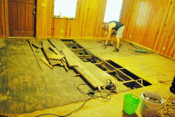 Subfloor Demolition in New Albany